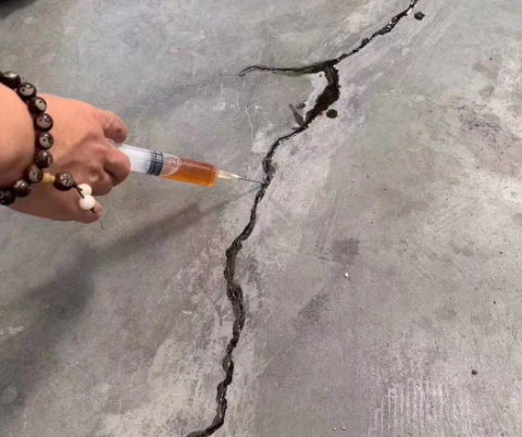 宁南混凝土裂缝修补技术详解​